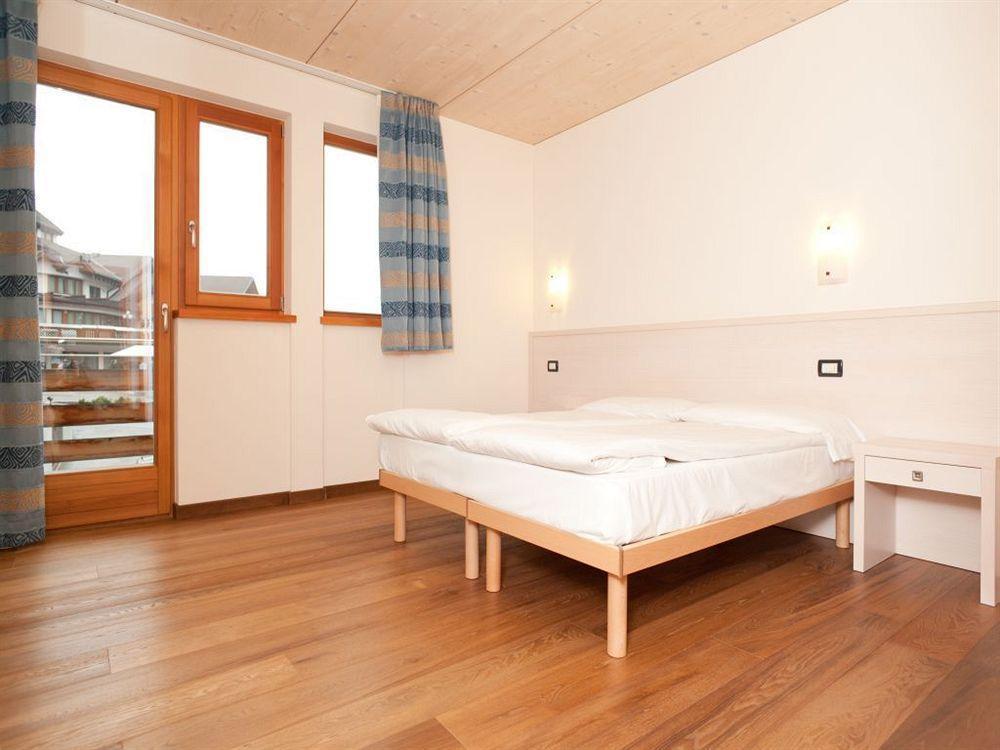 Bio Hotel Benny Медзана Экстерьер фото