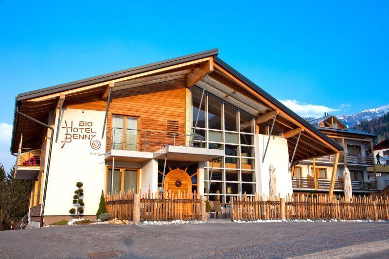 Bio Hotel Benny Медзана Экстерьер фото
